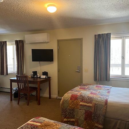 The Upper Pass Lodge Londonderry Eksteriør billede